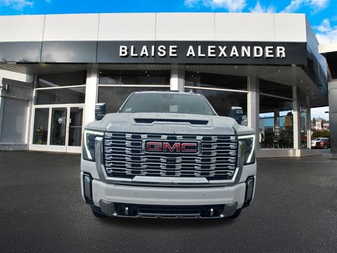 Used 2026 GMC Sierra 2500 Denali AWD/4WD image 10