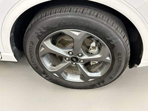 Used 2023 Ford Escape ST-Line image 11