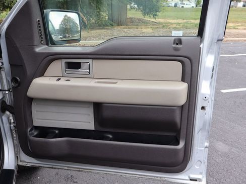 Used 2010 Ford F150 XLT image 25
