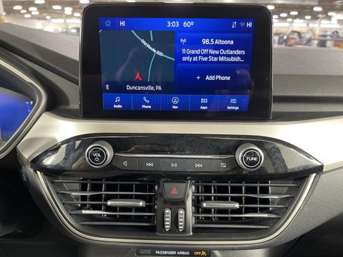 Used 2022 Ford Escape SEL w/ Technology Package image 22