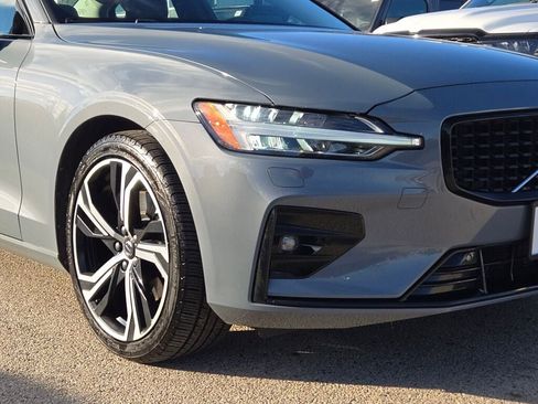 Used 2024 Volvo S60 B5 Core w/ Climate Package image 3