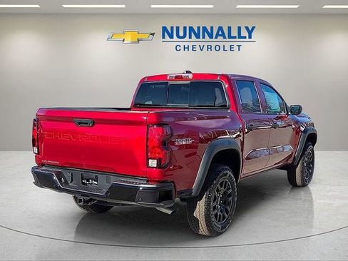New 2026 Chevrolet Colorado Trail Boss w/ Off-Road Front Bumper Package AWD/4WD image 5