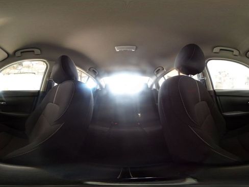 Used 2025 Nissan Sentra SV image 40