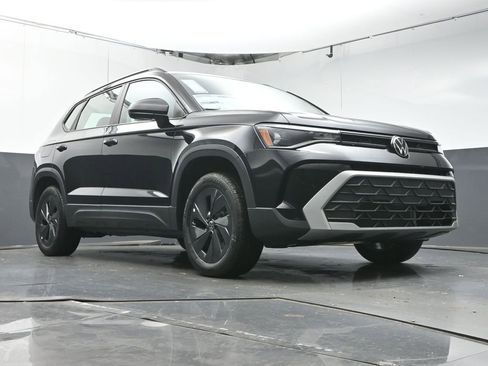 New 2026 Volkswagen Taos S FWD image 29