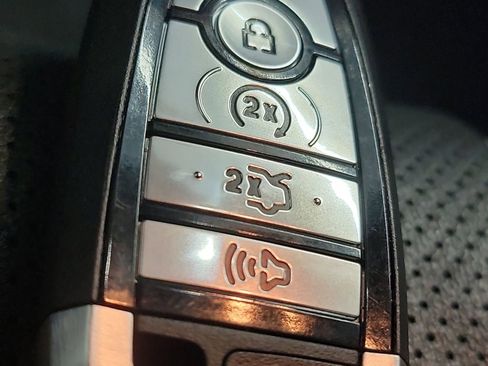 Used 2022 Ford Mustang GT Premium image 31