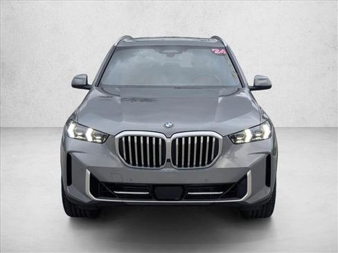 Certified 2024 BMW X5 xDrive40i w/ Premium Package image 2