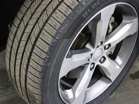 Used 2021 Jeep Grand Cherokee L Limited w/ Luxury Tech Group II image 45