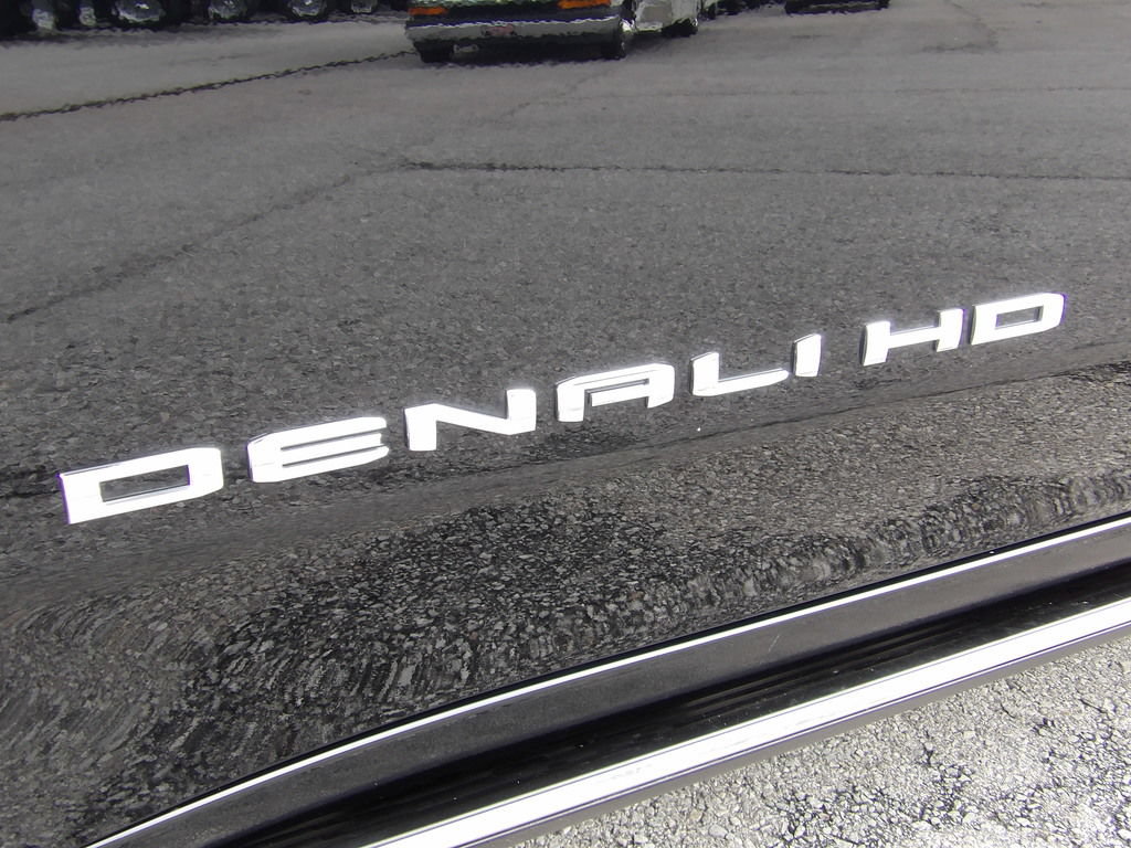 Used 2025 GMC Sierra 3500 Denali w/ Denali Reserve Package AWD/4WD image 56