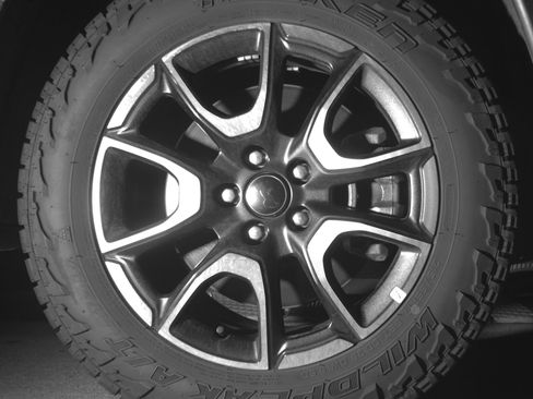 Used 2025 Jeep Compass Trailhawk w/ Trailer Tow Group AWD/4WD image 13