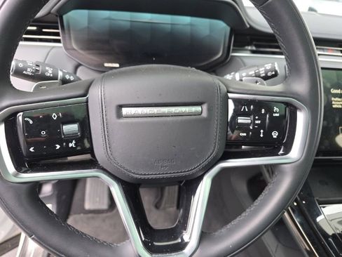 Used 2025 Land Rover Range Rover Sport SE AWD/4WD image 17