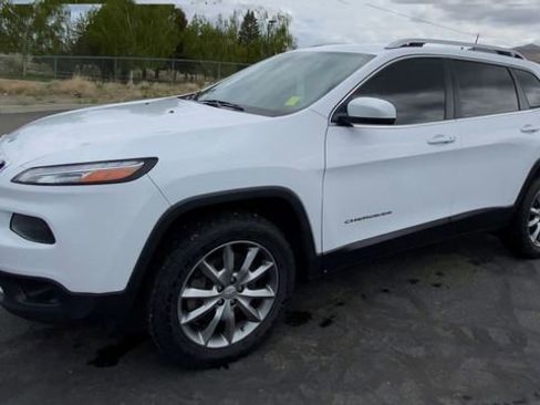 Used 2018 Jeep Cherokee Limited AWD/4WD image 4