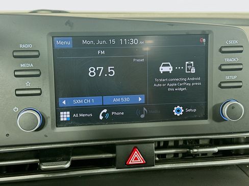 Used 2021 Hyundai Elantra SEL FWD image 21