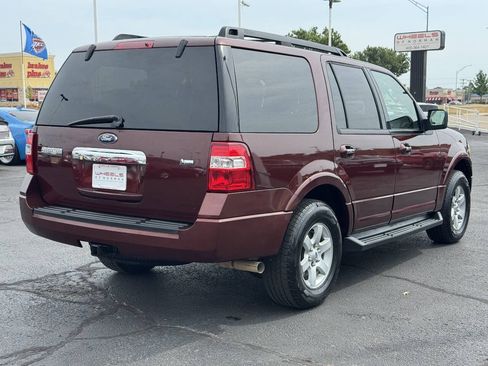 Used 2010 Ford Expedition XLT RWD image 5