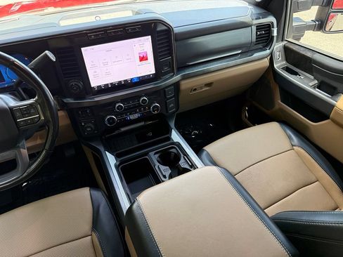 Used 2024 Ford F350 Lariat w/ Lariat Ultimate Package AWD/4WD image 28