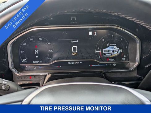 Used 2025 GMC Sierra 1500 SLT image 27