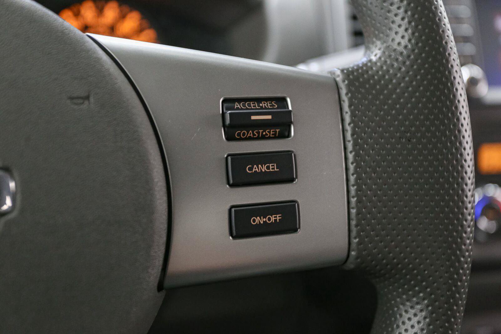 Used 2021 Nissan Frontier SV w/ Midnight Edition Floor Mats AWD/4WD image 33
