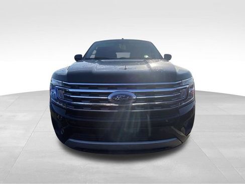 Used 2019 Ford Expedition Max XLT image 17