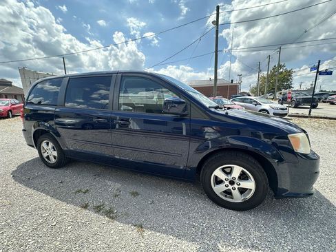 Used 2012 Dodge Grand Caravan SXT FWD image 6