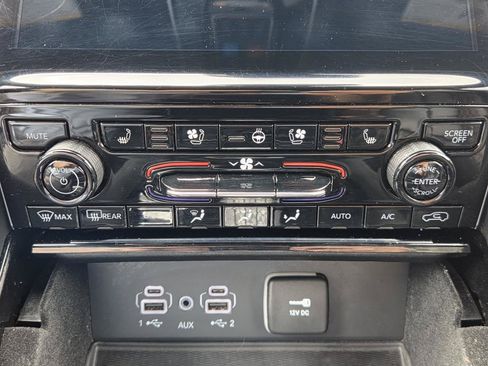 Used 2021 Jeep Grand Cherokee L Summit w/ Advanced Protech Group IV AWD/4WD image 26