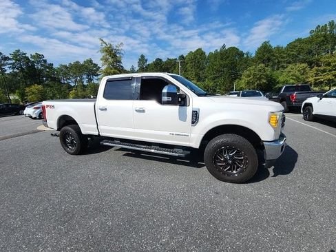 Used 2017 Ford F250 Lariat w/ Chrome Package AWD/4WD image 18