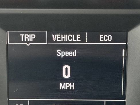 Used 2018 Chevrolet Equinox LT image 16