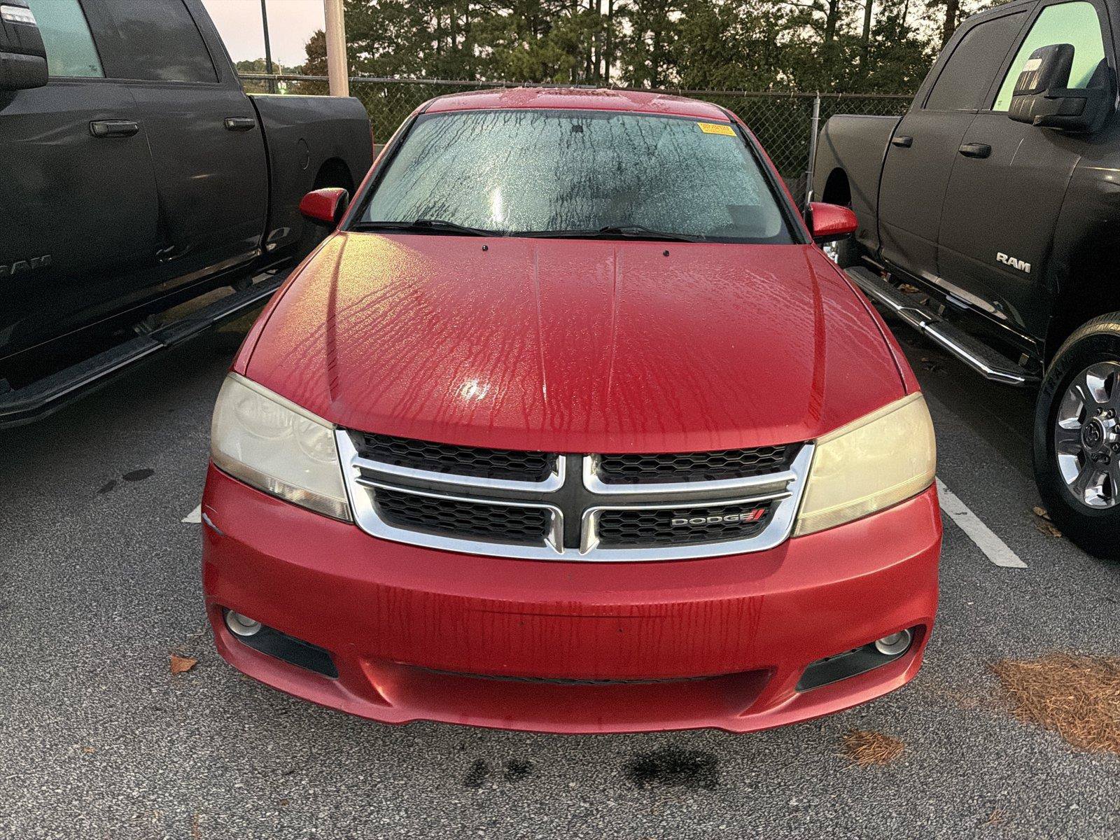 Used 2013 Dodge Avenger SXT FWD image 2