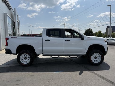 Used 2021 Chevrolet Silverado 1500 LT Trail Boss w/ Convenience Package II AWD/4WD image 7