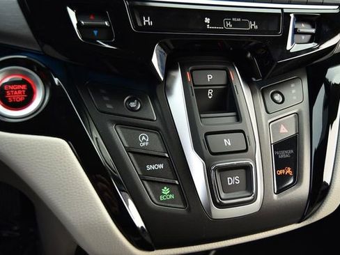 New 2026 Honda Odyssey Touring image 17