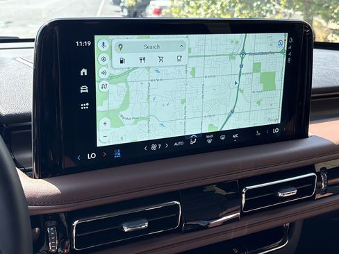 Used 2026 Lincoln Aviator Reserve AWD/4WD image 24