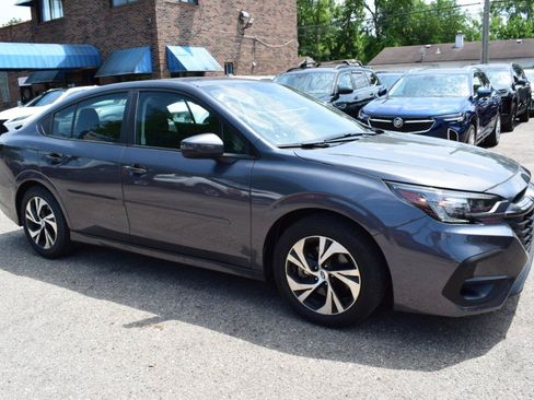 Used 2025 Subaru Legacy Premium AWD/4WD image 6