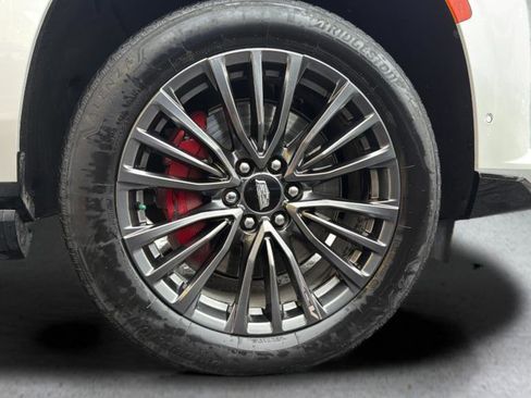 Used 2023 Cadillac Escalade V image 12