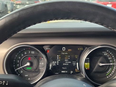 Used 2023 Jeep Wrangler Unlimited w/ Cold Weather Group image 40