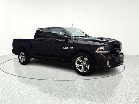 Used 2017 RAM 1500 Sport image 2