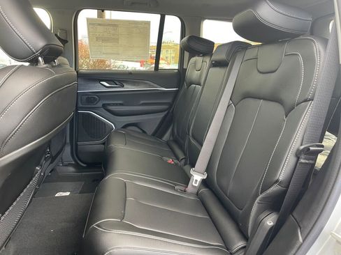 New 2024 Jeep Grand Cherokee Limited 4xe w/ Luxury Tech Group II image 16