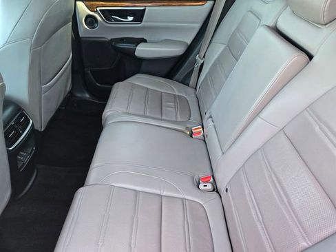 Used 2022 Honda CR-V Touring image 9