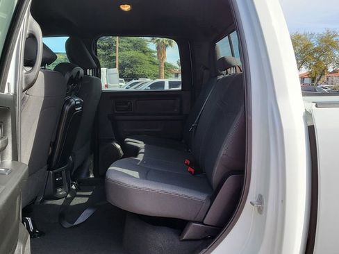 Used 2024 RAM 2500 Tradesman w/ Chrome Appearance Group image 19