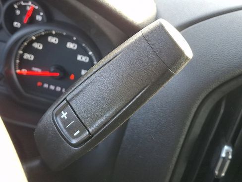 Used 2022 Chevrolet Silverado 1500 Custom image 14