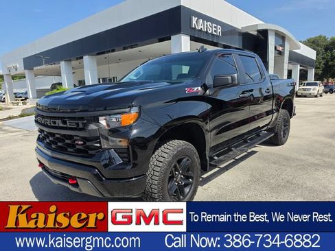 Used 2026 Chevrolet Silverado 1500 Custom Trail Boss AWD/4WD image 1