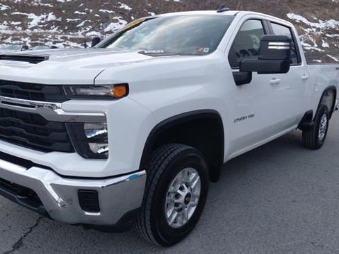 Certified 2024 Chevrolet Silverado 2500 LT image 8