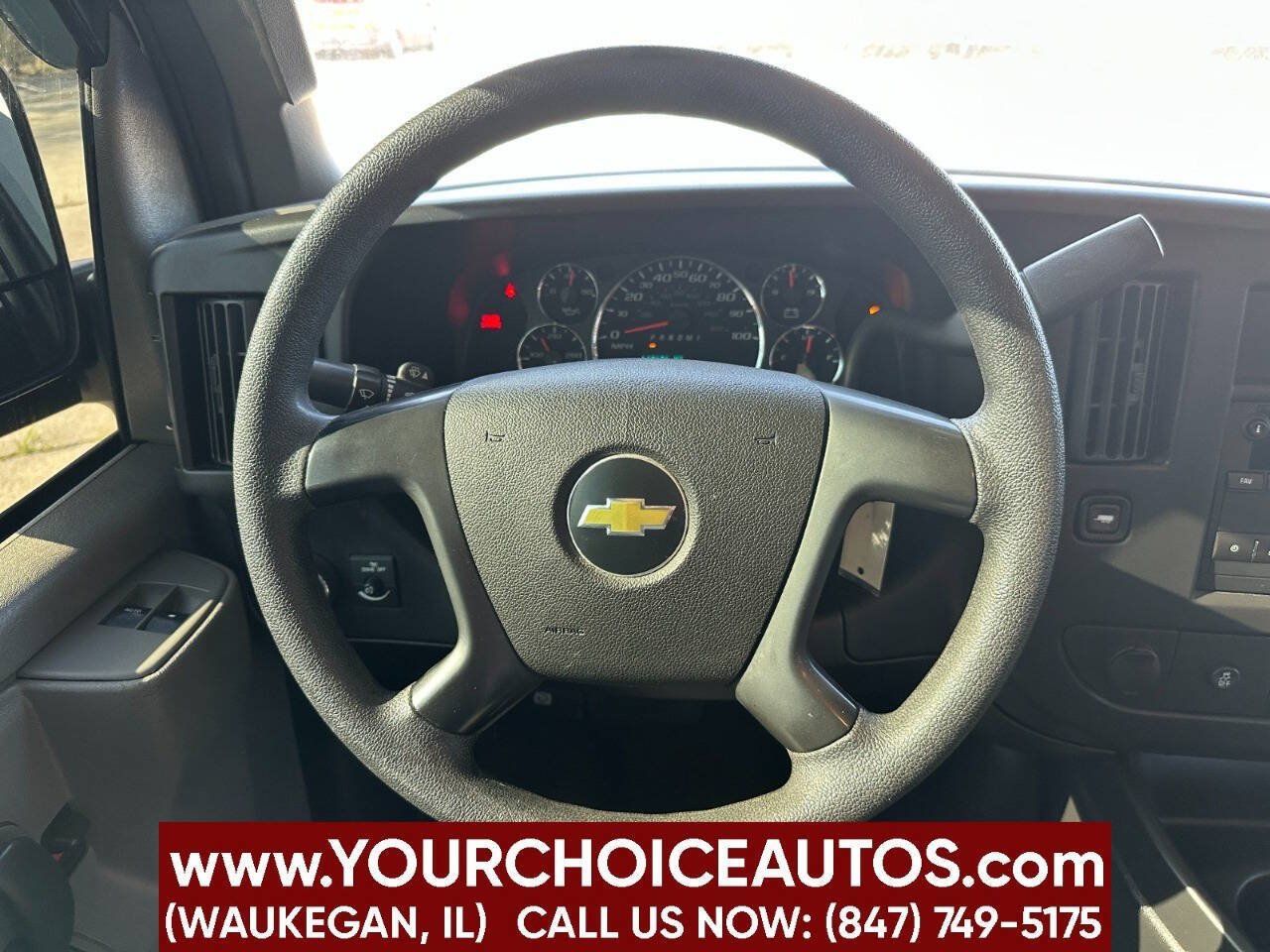 Used 2016 Chevrolet Express 2500 RWD image 15