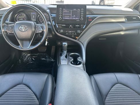 Used 2023 Toyota Camry SE image 16