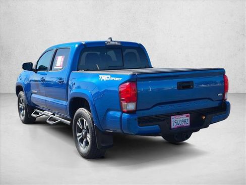 Certified 2017 Toyota Tacoma TRD Sport RWD image 8