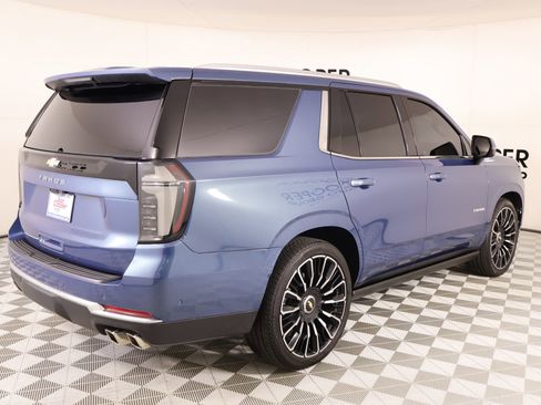 Used 2026 Chevrolet Tahoe High Country AWD/4WD image 22