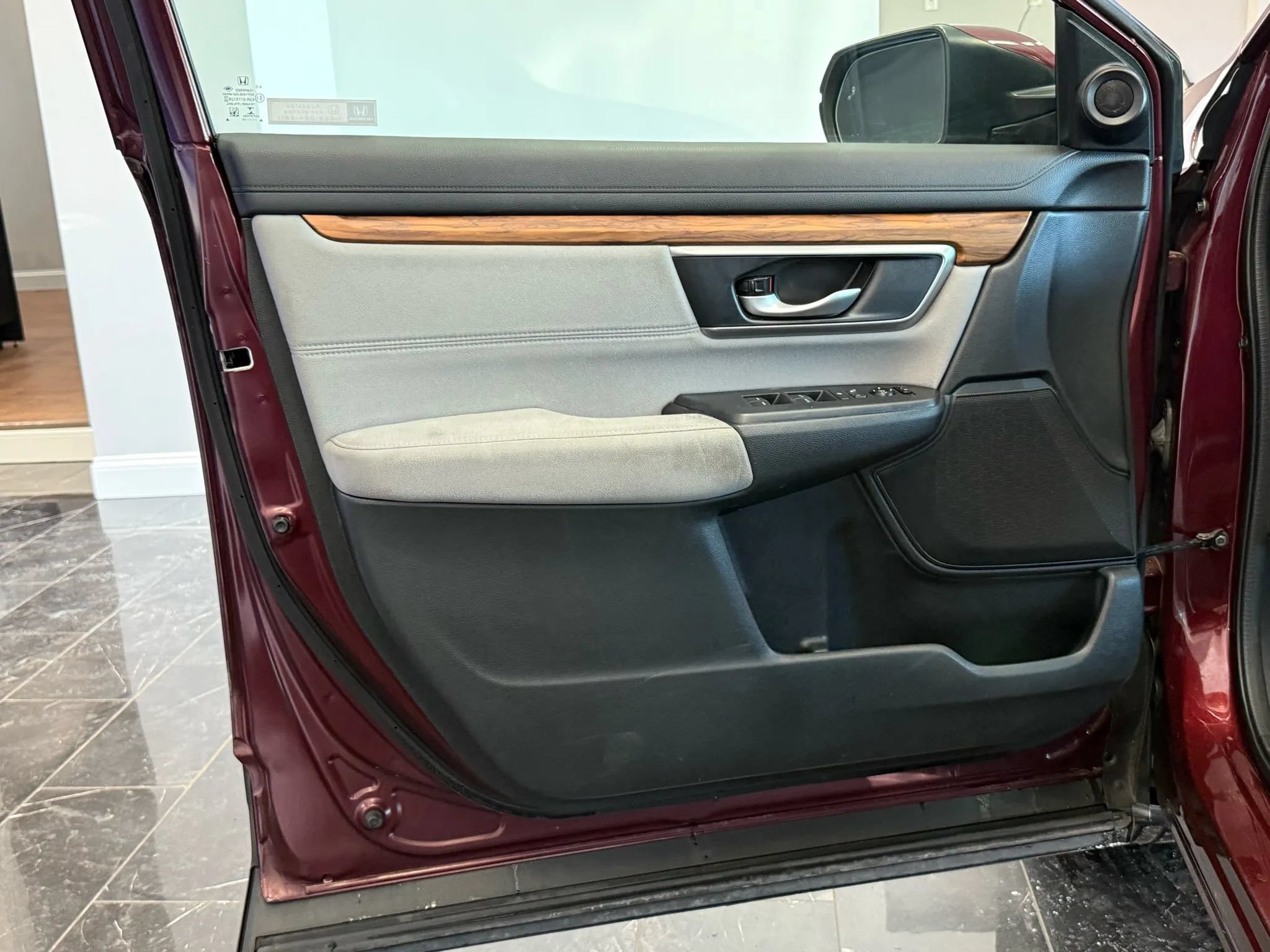 Used 2019 Honda CR-V EX image 7