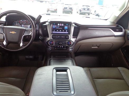 Used 2015 Chevrolet Suburban LTZ image 25