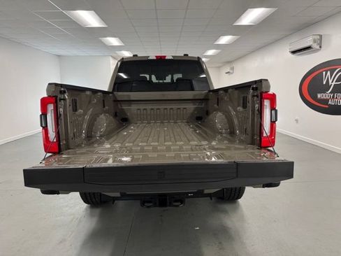 New 2026 Ford F250 Platinum w/ Platinum Plus Package AWD/4WD image 7