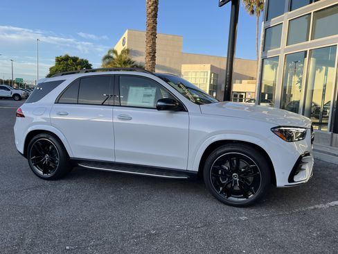 New 2026 Mercedes-Benz GLE 580 4MATIC image 9