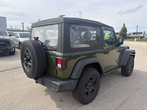 Used 2021 Jeep Wrangler Sport image 4