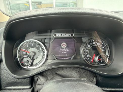 Used 2021 RAM 1500 Laramie AWD/4WD image 5