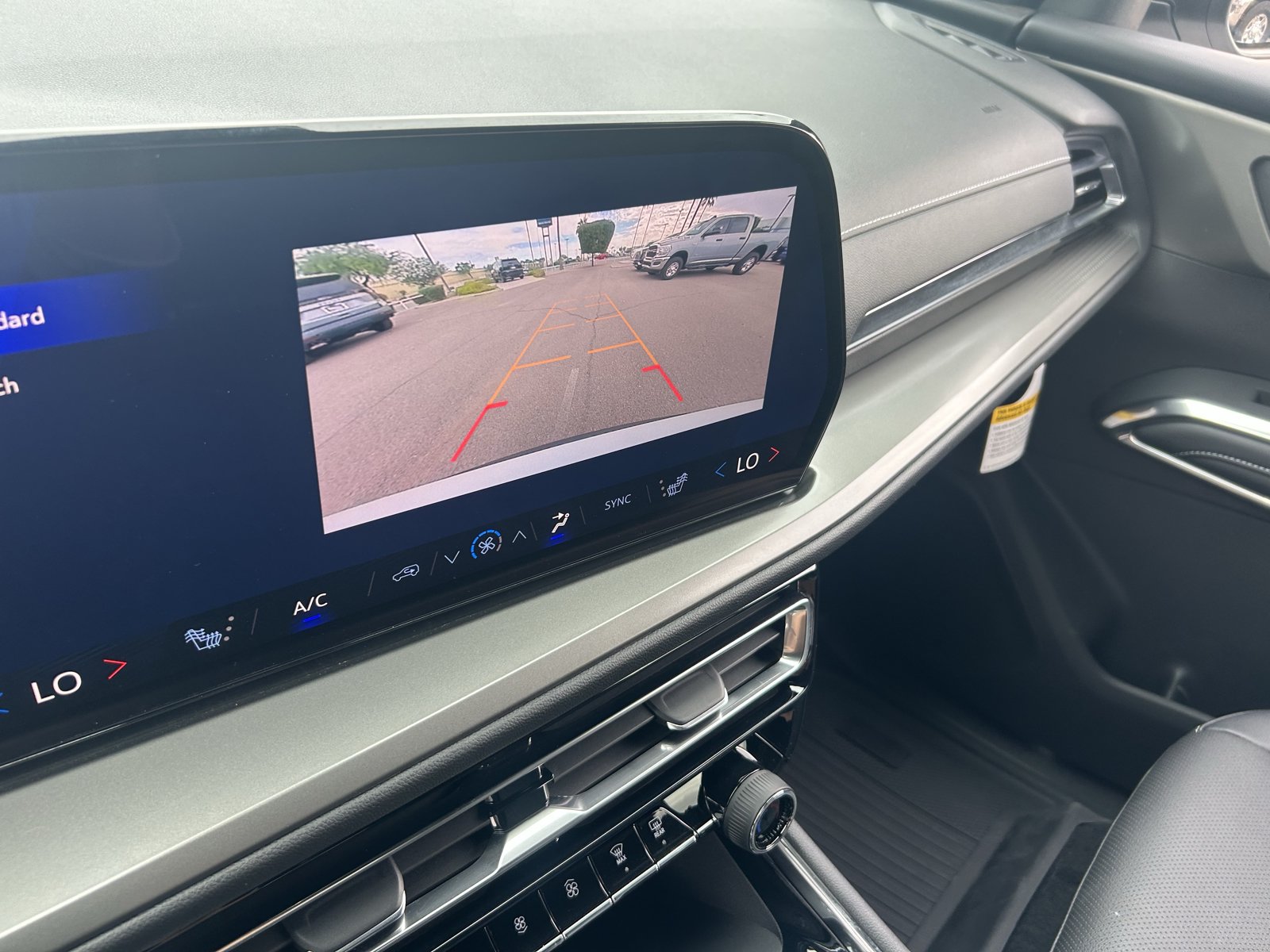 Certified 2026 Chevrolet Traverse LT w/ LPO, Floor Liner Package FWD image 30
